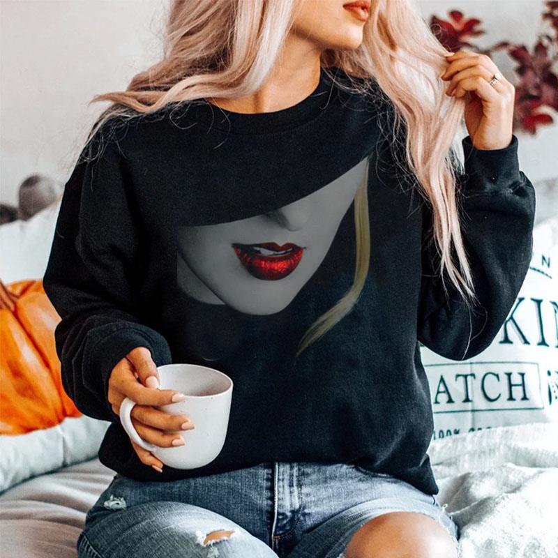 Beauty Red Lips Contour Sweater